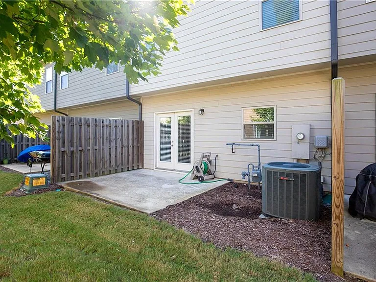 1795 Garbrooke Cv — Photo 26