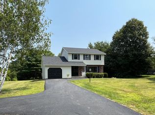 612 Swaggertown Rd, Schenectady, NY 12302