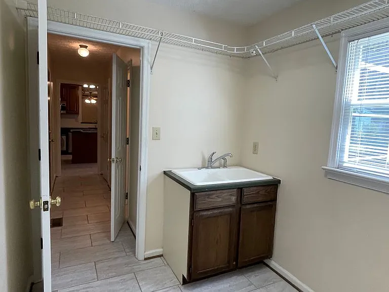 403 Coach Hovis Dr — Photo 23