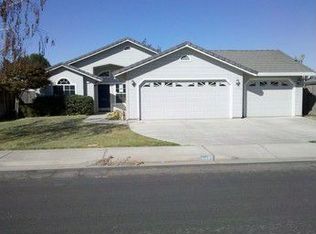 8673 N Peacock Way, Hilmar, CA 95324