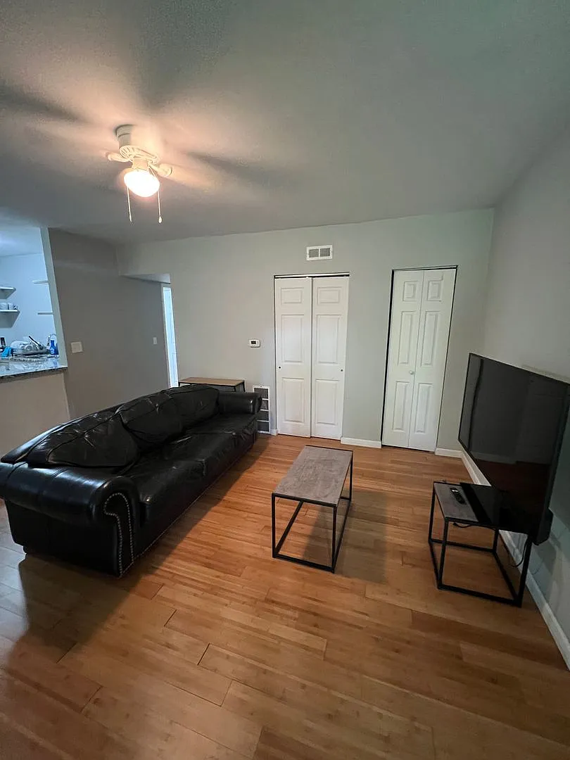 189 W Patterson — Photo 3