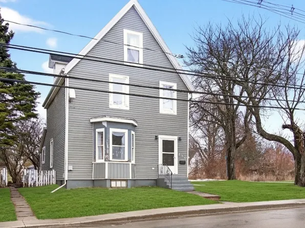 325 Notre Dame St, Summerside, PE C1N 1S4