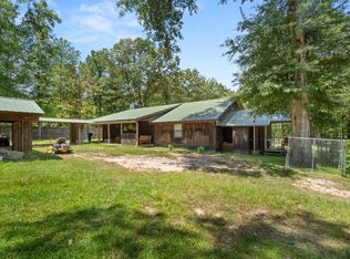 3884 E Hawthorne Rd, Leesville, LA 71446