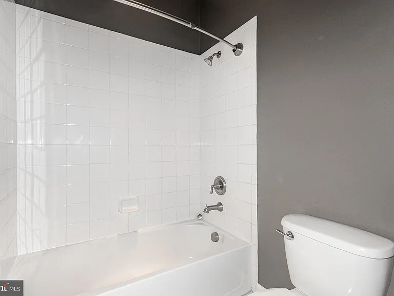 2114 Jellico Ct — Photo 23