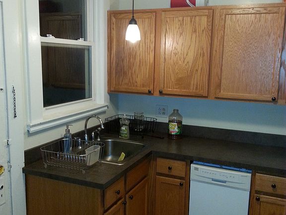 Kitchen sink and DW
