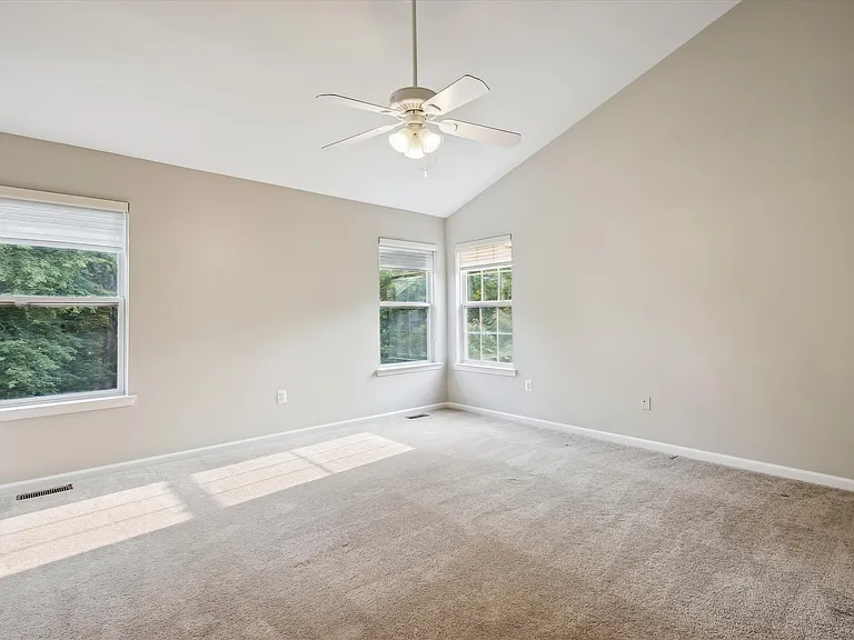 6733 Sullivan Way — Photo 38