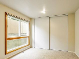 2020 S 233rd St, Seattle, WA 98198