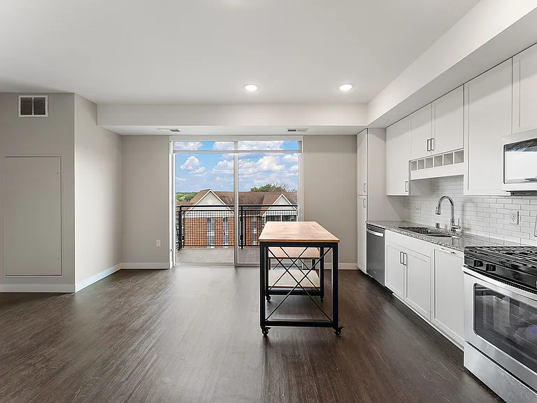 Altitude Residences — Photo 37