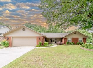 1702 Granada Dr, Springdale, AR 72762