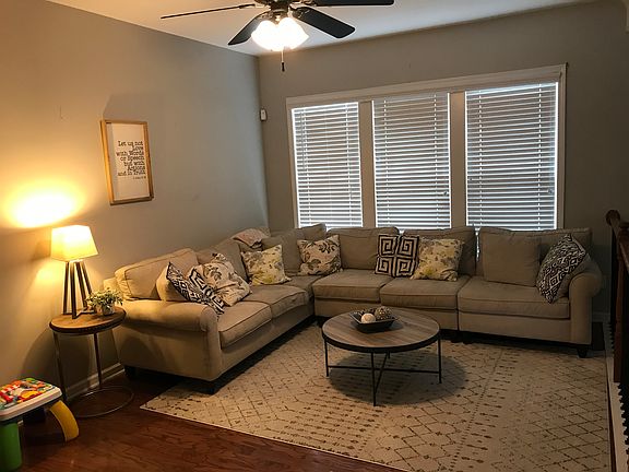5th image of 223 Balaban Cir #A