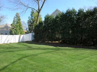 67 Tomac Ave, Old Greenwich, CT 06870