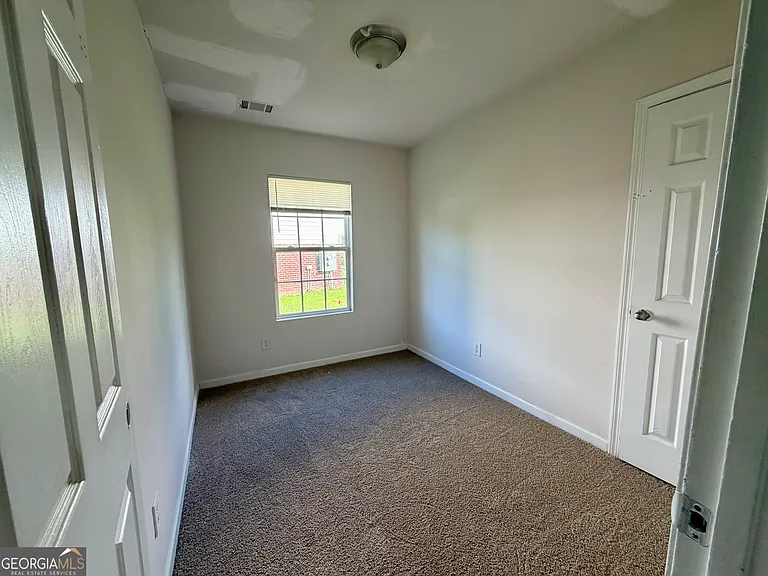 729 Wheel House Ln — Photo 4
