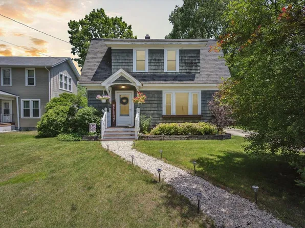 804 East 3rd Avenue, Brodhead, WI 53520