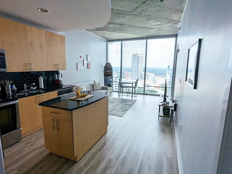 210 N Church St #1811 — Photo 11