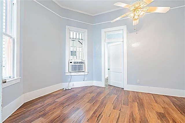 129 N Rendon St — Photo 3
