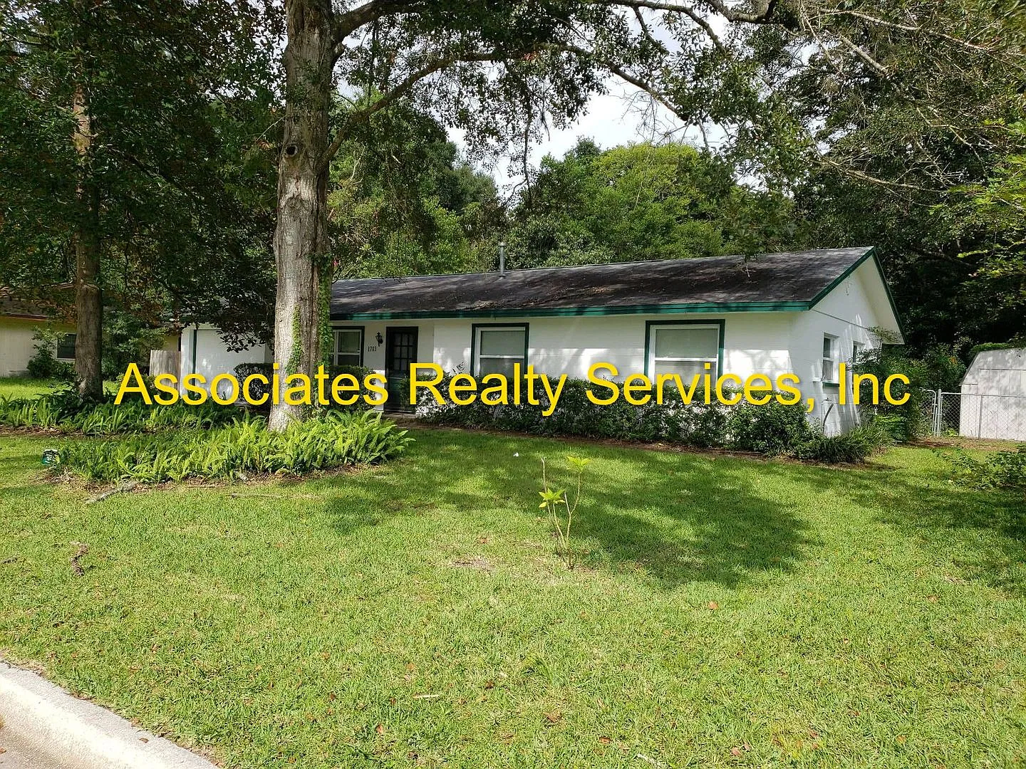 Cute home in Palm View Estates!! — Photo 2