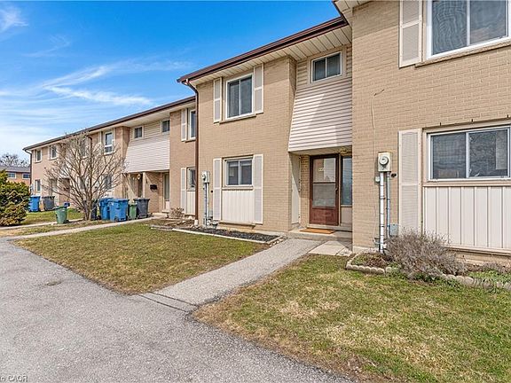 2nd image of 441 Victoria Rd N