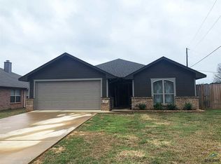 20063 Meadow West Ln, Flint, TX 75762