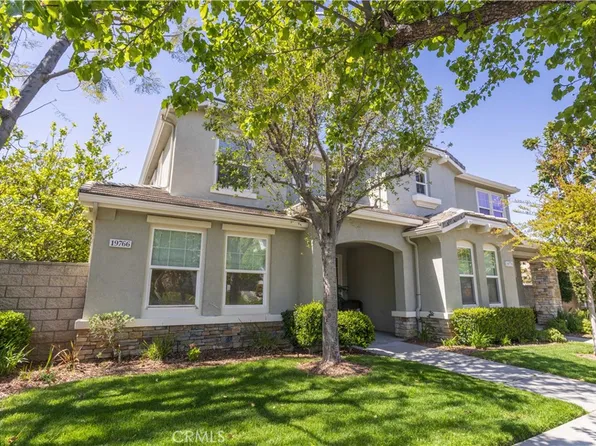 19766 Santa Rosa Dr, Northridge, CA 91326