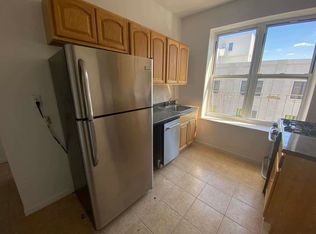 30-14 33rd St #D4, Astoria, NY 11102