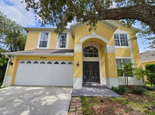 27639 Sky Lake Cir, Zephyrhills, FL 33544