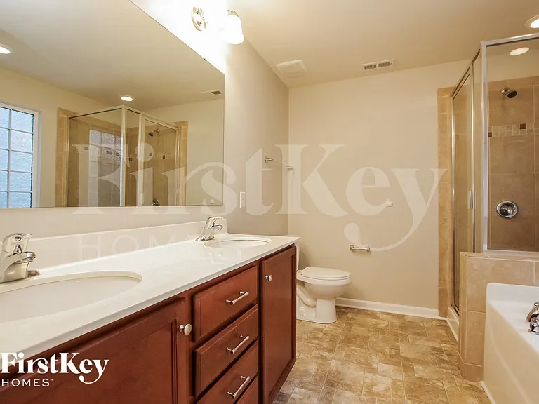 8054 Hereford St — Photo 13