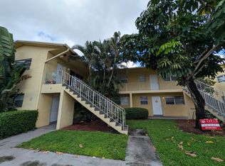 481 Sunshine Dr, Pompano Beach, FL 33066
