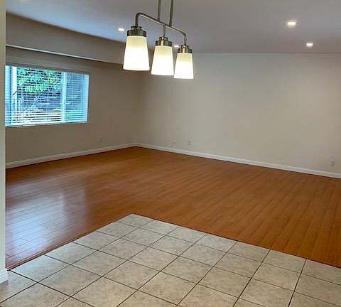 4th image of 5708 Woodman Ave