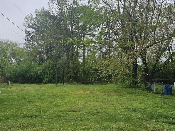 613 Sparks Ave, Boaz, AL 35957