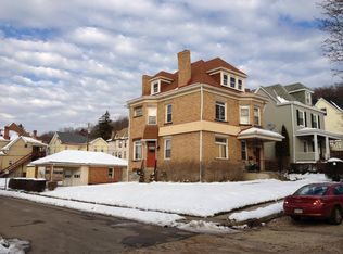 29 Walnut St #1, Crafton, PA 15205