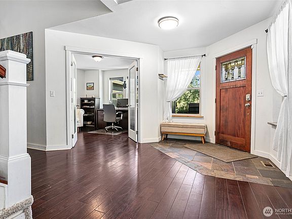 4th image of 2389 W 95th Terrace
