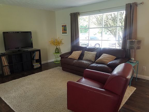 3rd image of 4199 Bayberry Ct