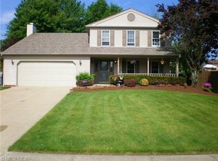 818 Lakeview Dr, Brunswick, OH 44212