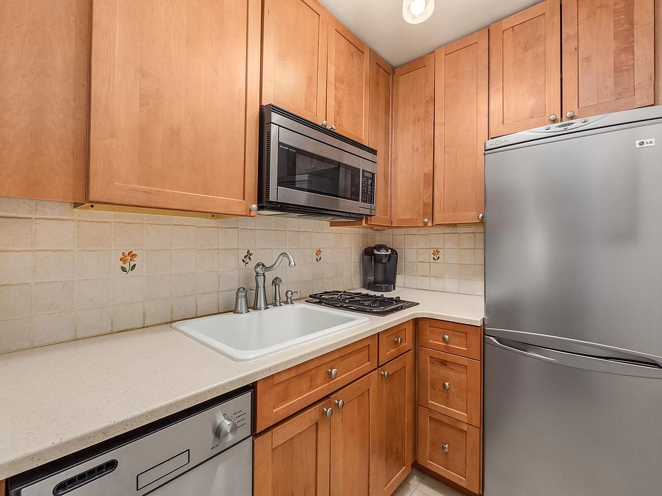 1st image of 220 E 67th St APT 12F