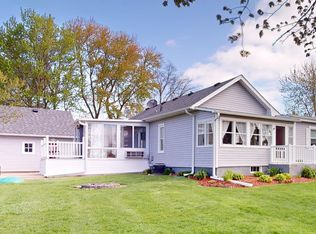 531 James St, Hinckley, IL 60520