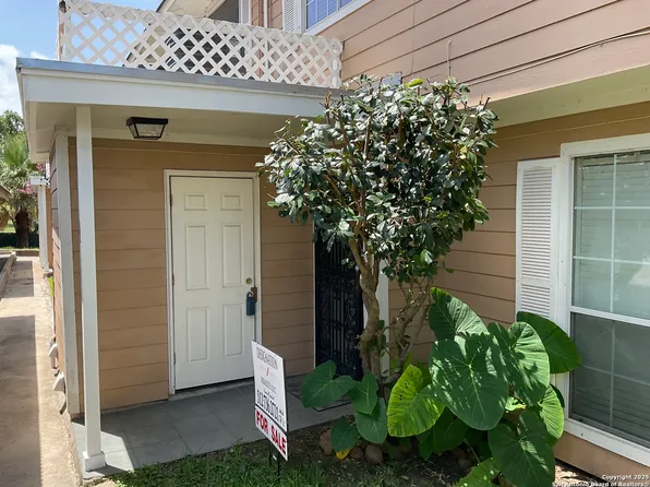 7322 Oak Manor #36, San Antonio, TX 78229