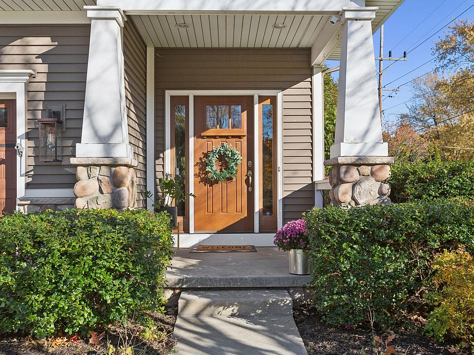 3707 Fox Xing, Saint Joseph, MI 49085 | Zillow
