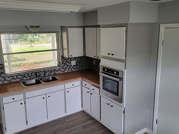 2nd image of 4846 Mockingbird Dr