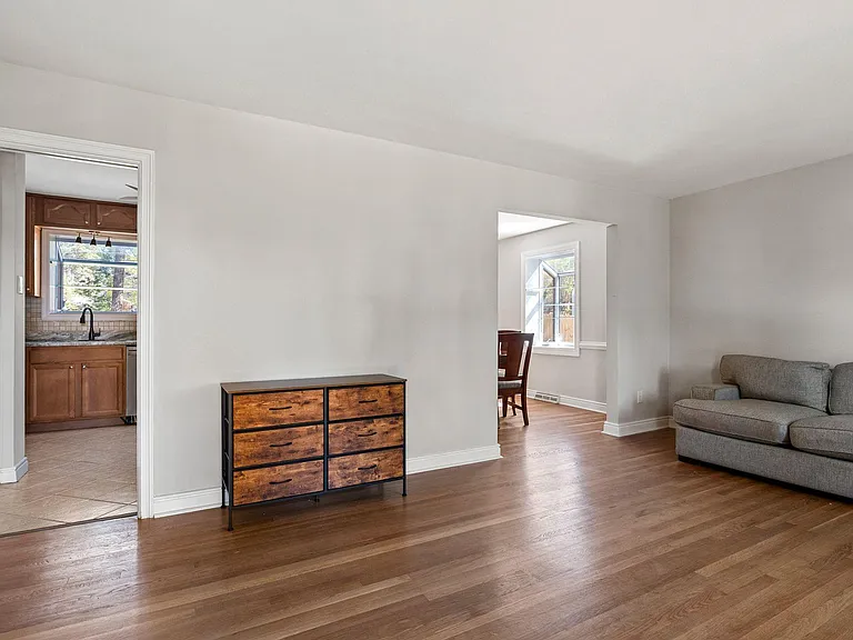 Common-Living room