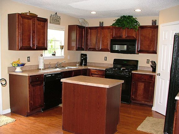 Spacious Kitchen with Island