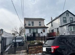 11150 122nd St, South Ozone Park, NY 11420