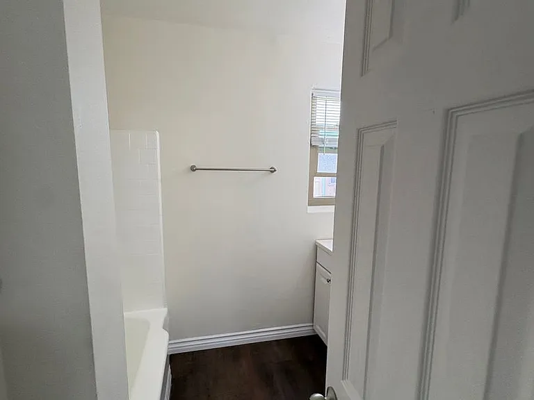 Greenranch Apartments — Photo 24