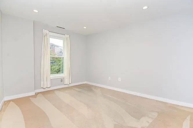 20 Chestnut St #405 — Photo 8
