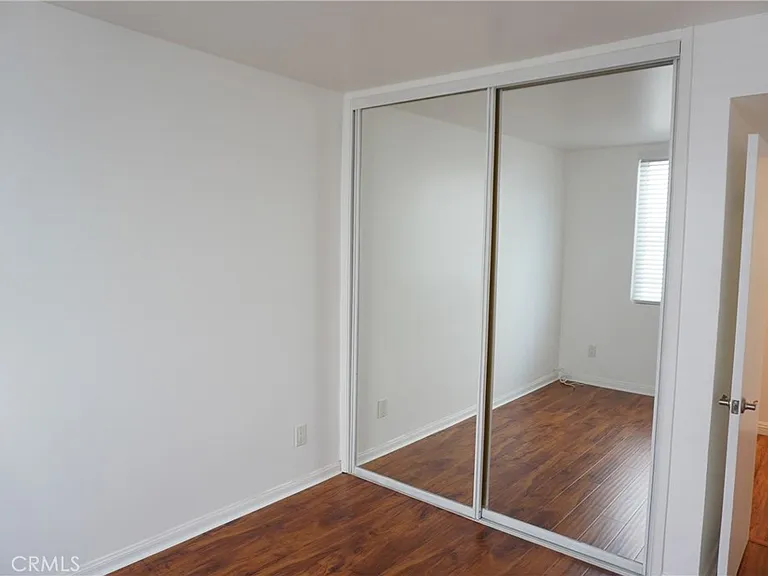 4610 Densmore Ave #20 — Photo 35