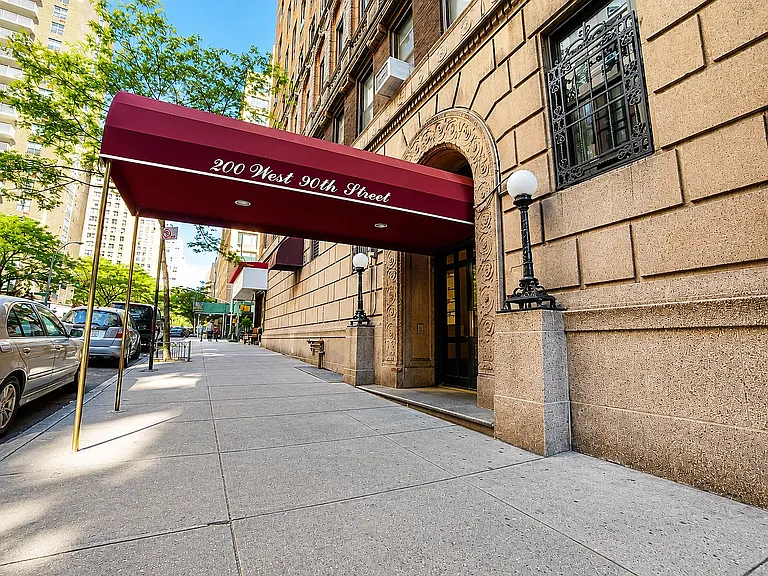 618 Amsterdam Ave #2C — Photo 10