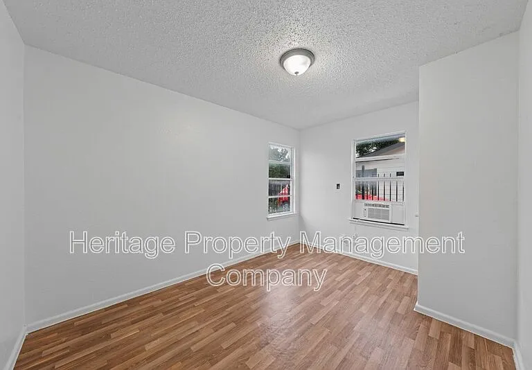 511 Pecan Valley Dr — Photo 10