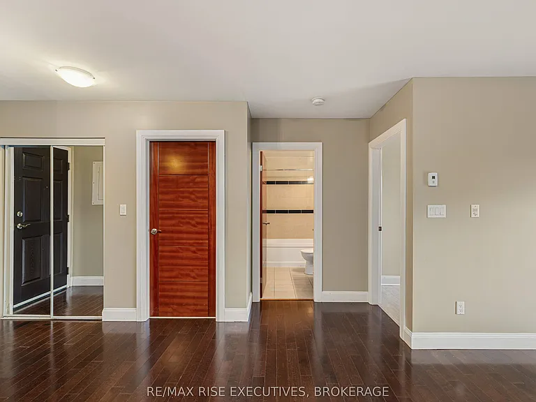 539 Armstrong Rd #516 — Photo 16