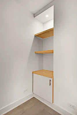 Rented by Bond New York | media 74