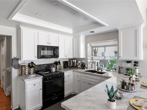2410 Mira Monte Ct, Tustin, CA 92782