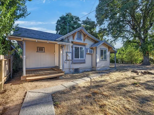 25192 N Center St, Los Molinos, CA 96055